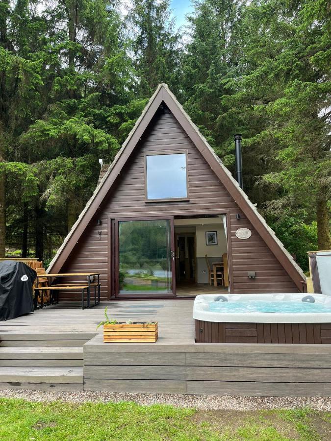 Bonnie Lodge-Lochside Location With Hot Tub Invergarry Esterno foto