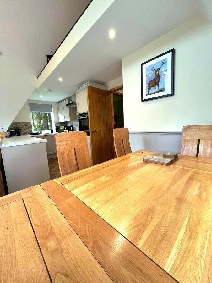 Bonnie Lodge-Lochside Location With Hot Tub Invergarry Esterno foto