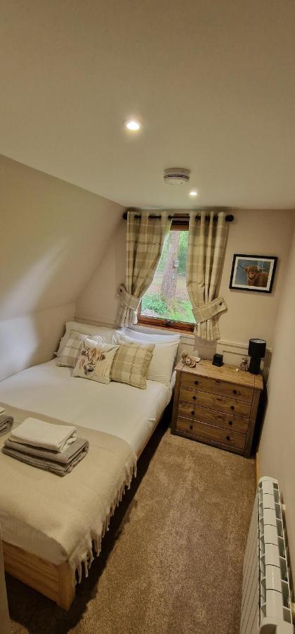 Bonnie Lodge-Lochside Location With Hot Tub Invergarry Esterno foto