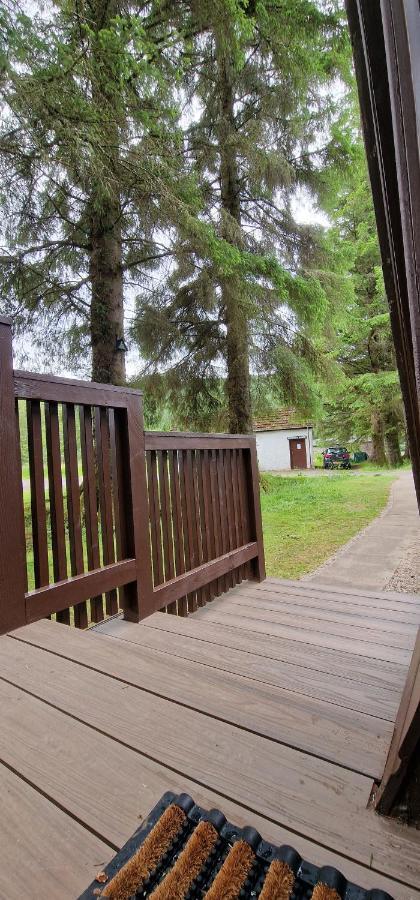 Bonnie Lodge-Lochside Location With Hot Tub Invergarry Esterno foto